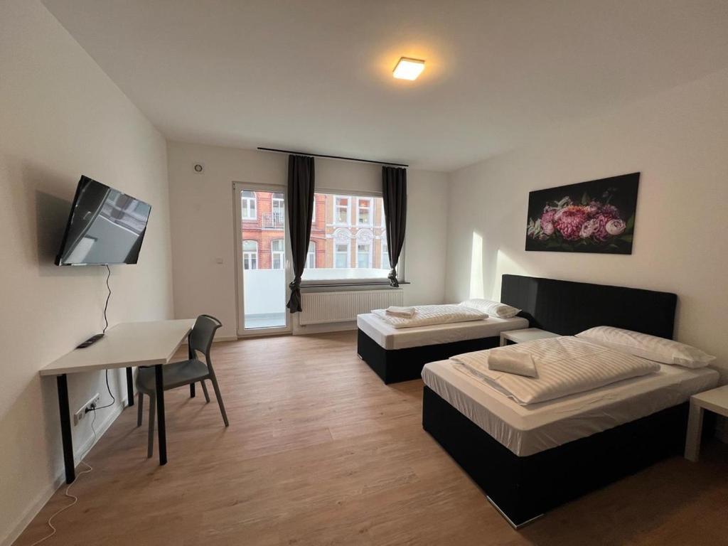 Ast9 Schoene Monteur Wohnung Mit Zwei Schlafzimmern Und Balkon 汉诺威 外观 照片