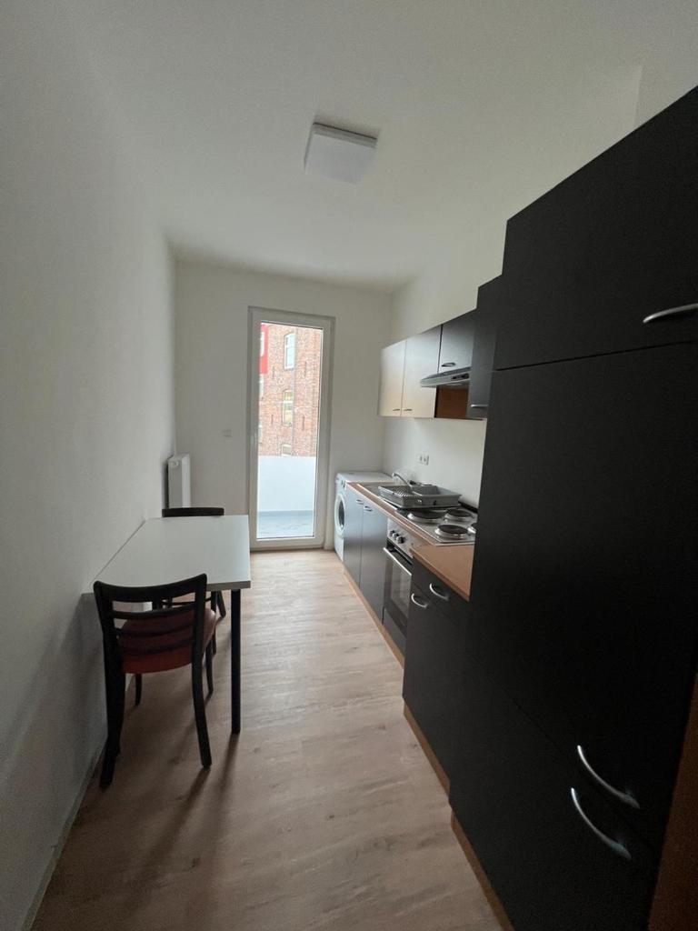Ast9 Schoene Monteur Wohnung Mit Zwei Schlafzimmern Und Balkon 汉诺威 外观 照片